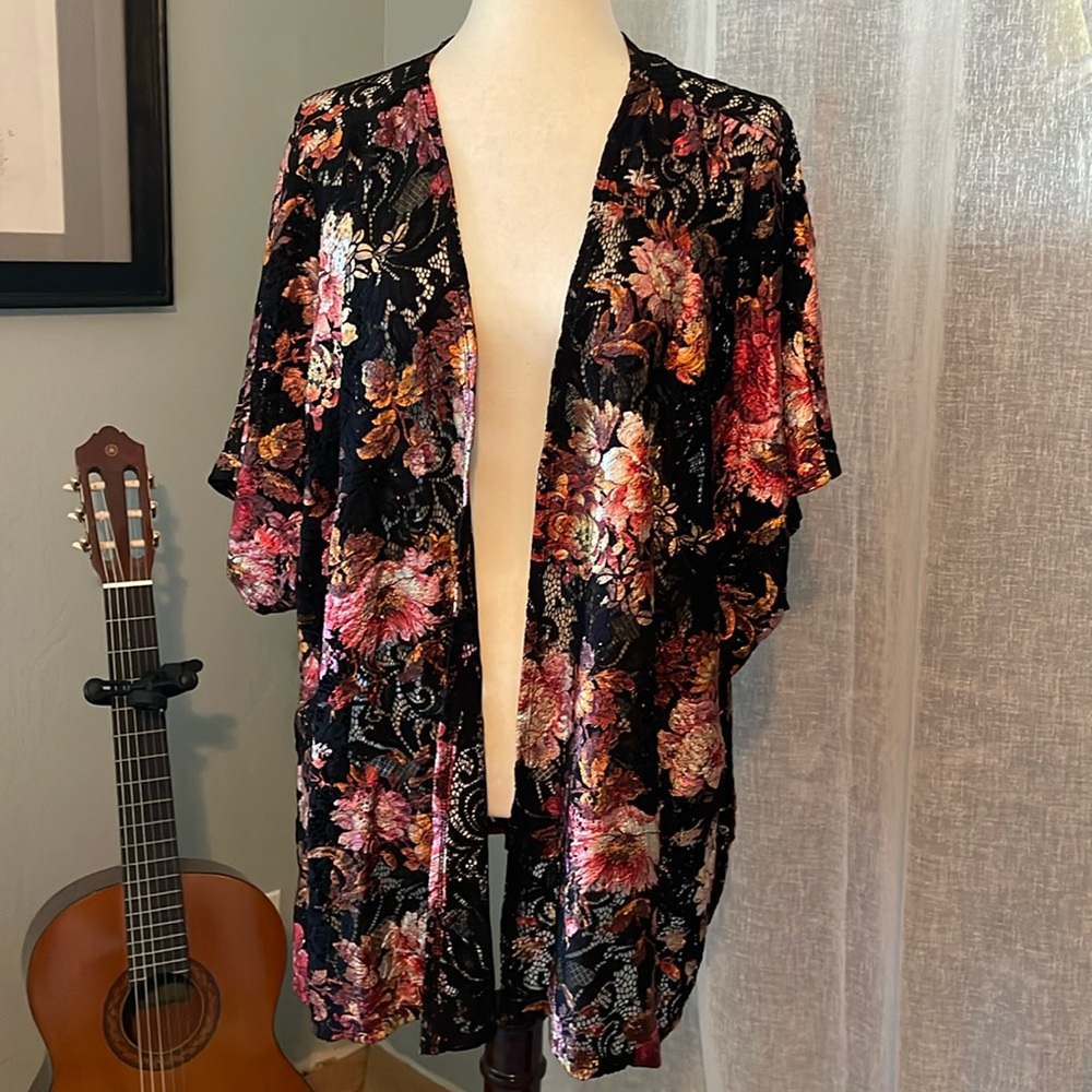 Torrid Size 1 Lace Kimono